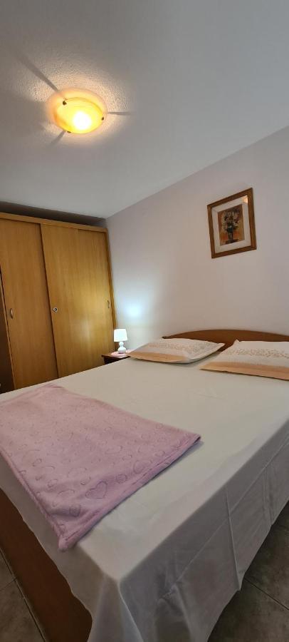 Apartmani Fani Supetar Kültér fotó
