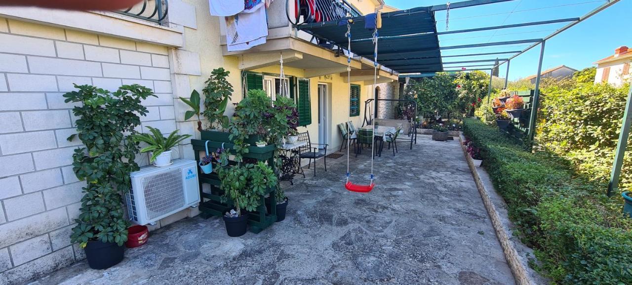 Apartmani Fani Supetar Kültér fotó
